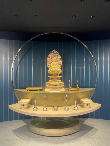 【埼玉県納骨堂　参拝台製作事例】を更新しました。